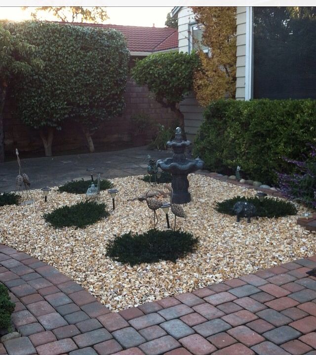 2nd image of 105 Burlingame Ave