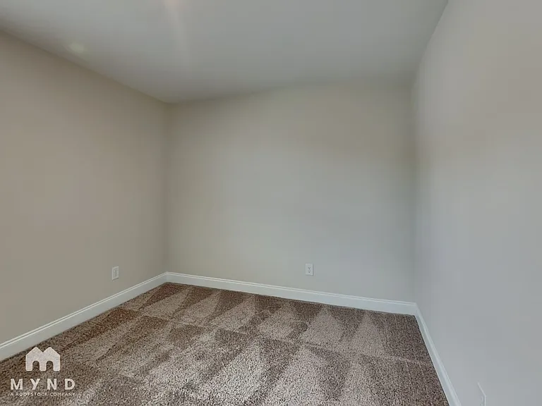 460 Access Dr — Photo 14