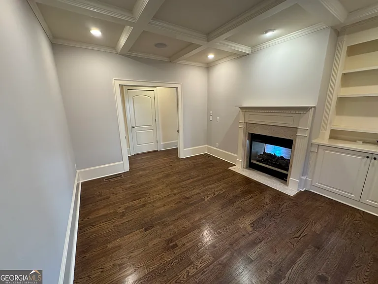 1092 McLynn Ave NE — Photo 21