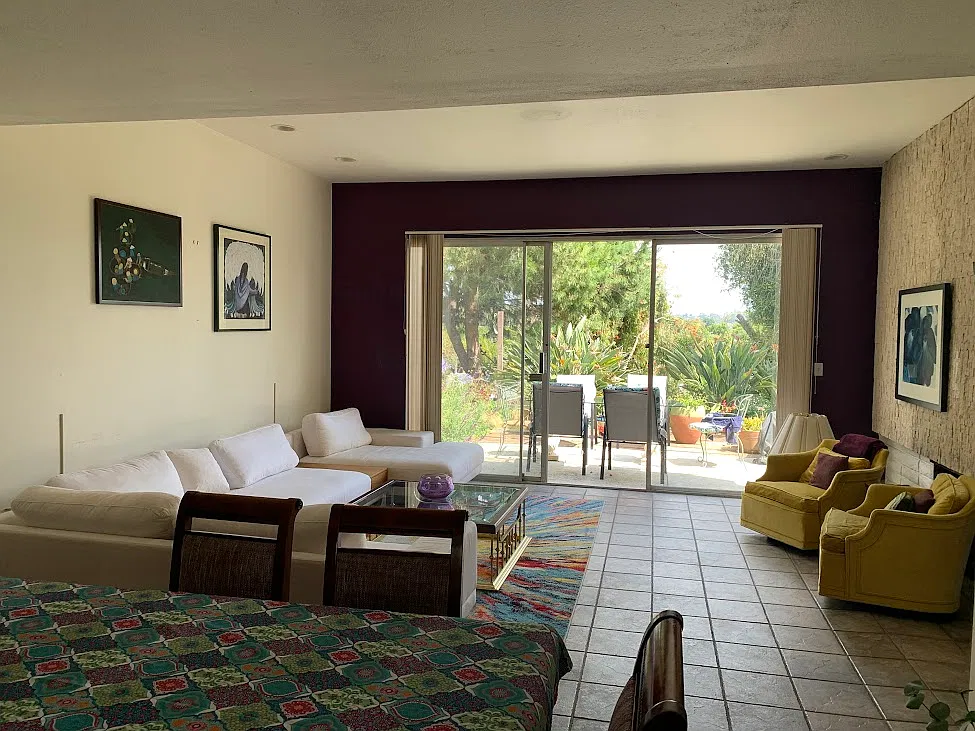 3 bed, 3.5 bath, 2400 sqft, $5,500 — Photo 2