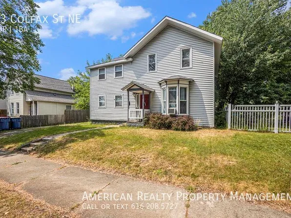 43 Colfax St NE, Grand Rapids, MI 49505
