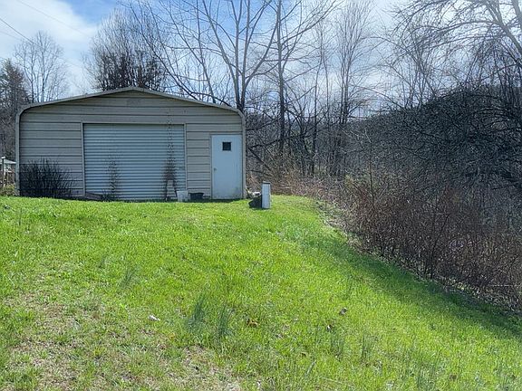 4th image of 345 Cooper Creek Rd