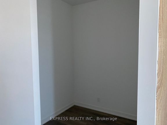 4th image of 7950 Bathurst St #608