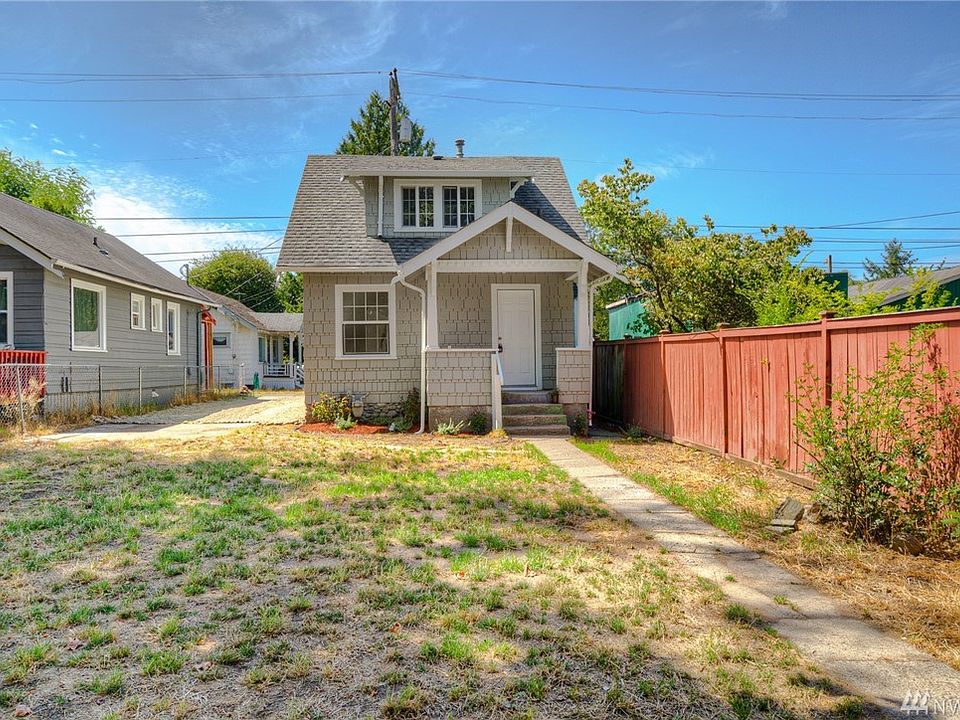 1st image of 4024 E G St