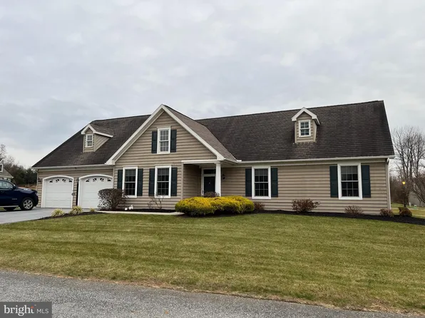 114 Allwein Dr, Lebanon, PA 17042