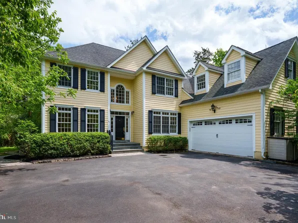 181 Snowden Ln, Princeton, NJ 08540