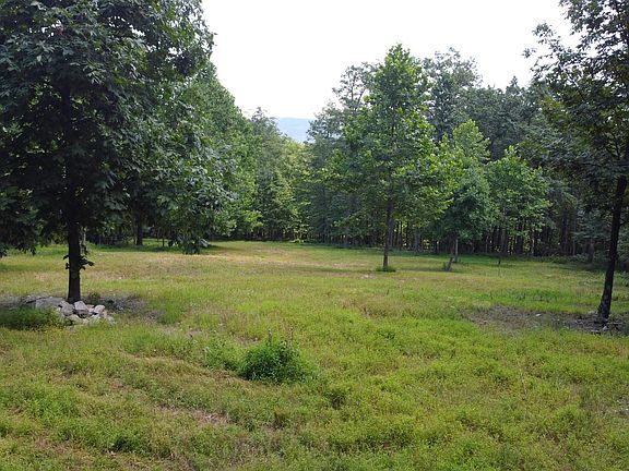 4th image of 1B Appalachian Ln
