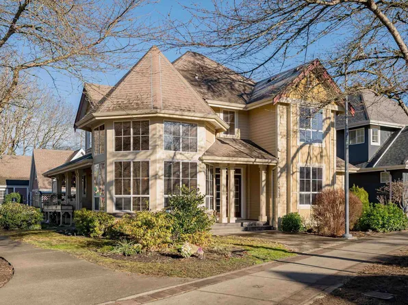 5877 Garrison Blvd, Chilliwack, BC V2R 5X8