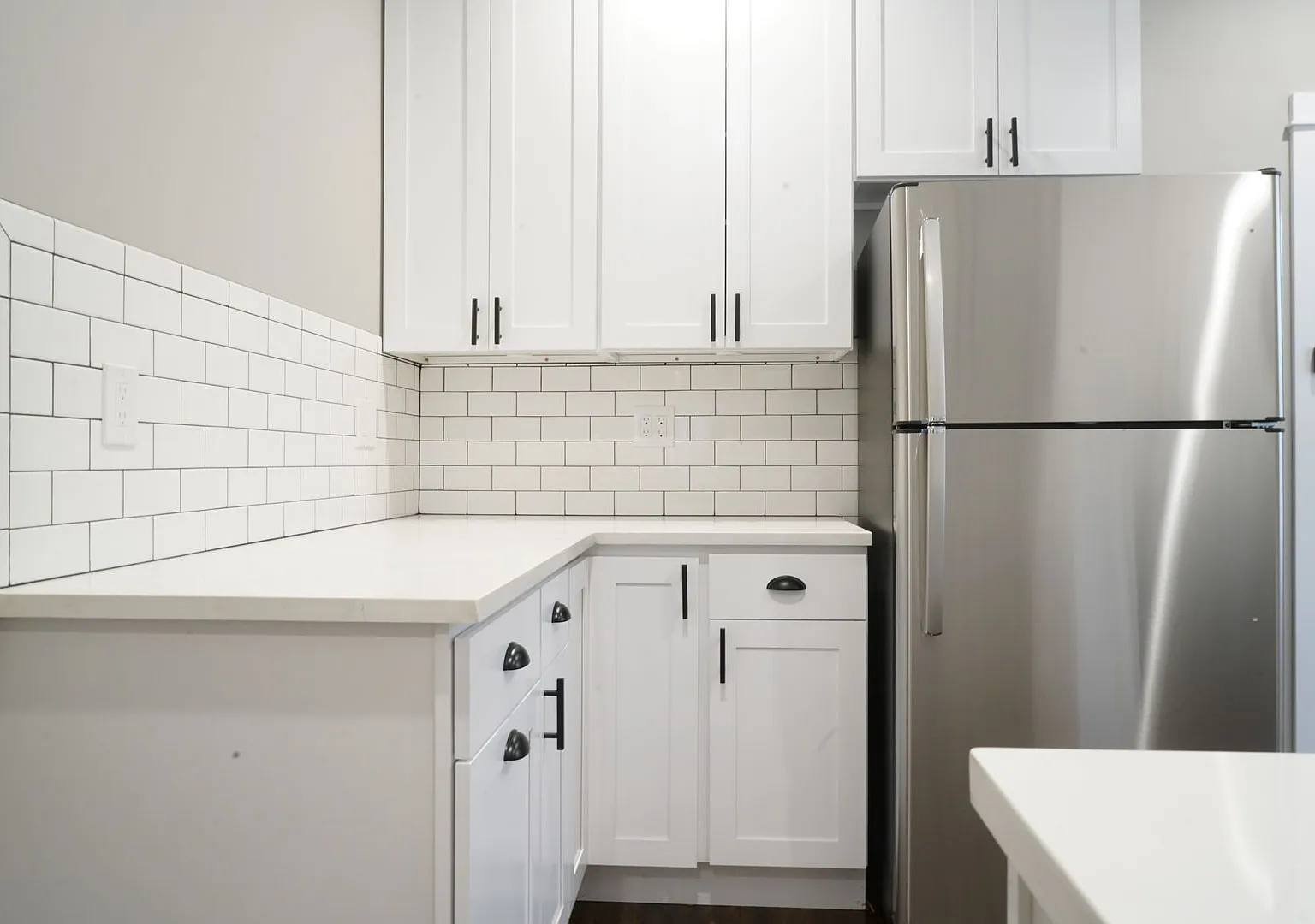 Pf-Arg, 2620 N Springfield Series — Photo 3