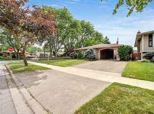 3311 Fairway Rd, Niagara Falls, ON L2J3R5