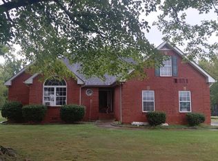 2801 Oak Grove Church Rd, Bethpage, TN 37022