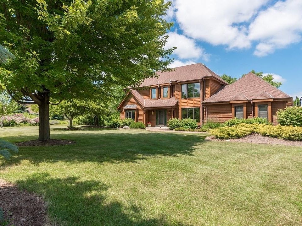 1st image of 105 Charolais Dr