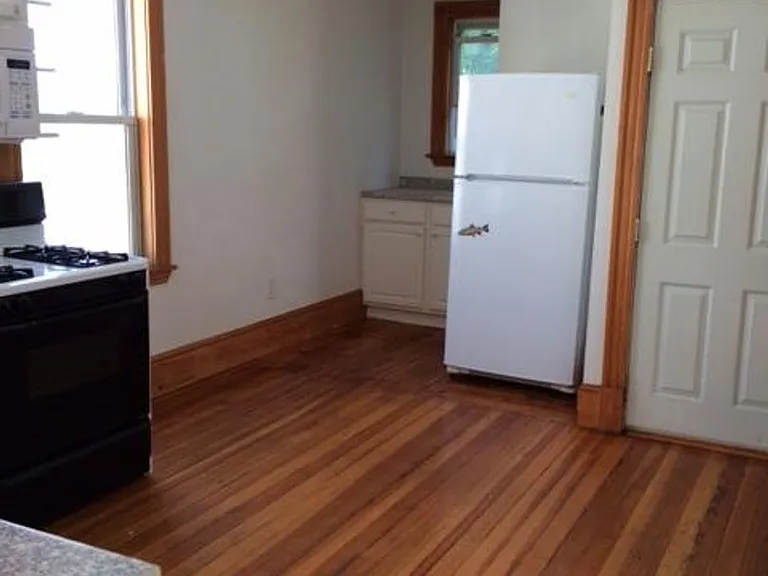 47 Litchfield St #2 — Photo 10