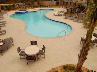 2421 Beach View Dr #I02, Ocean Springs, MS 39564