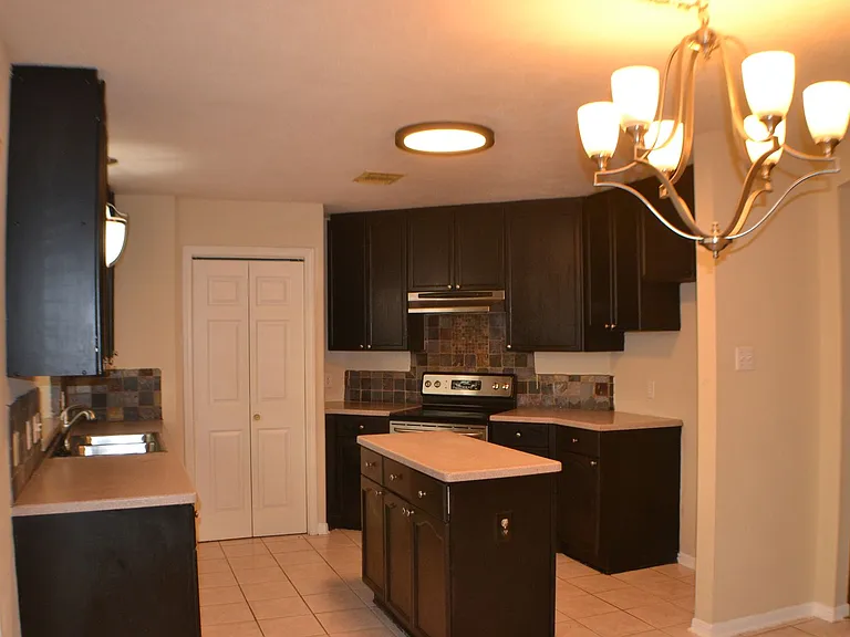 12827 Fox Arrow Ln — Photo 17