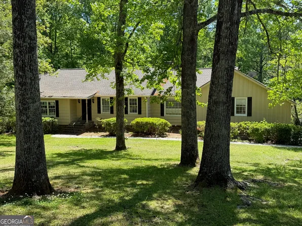 135 Kennesaw Dr, Thomaston, GA 30286