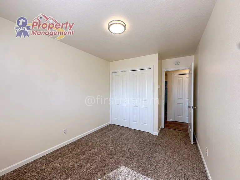 1824 N Crestmont Dr — Photo 11