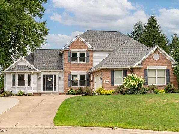 6943 Mapleridge Cir NW, Canton, OH 44718
