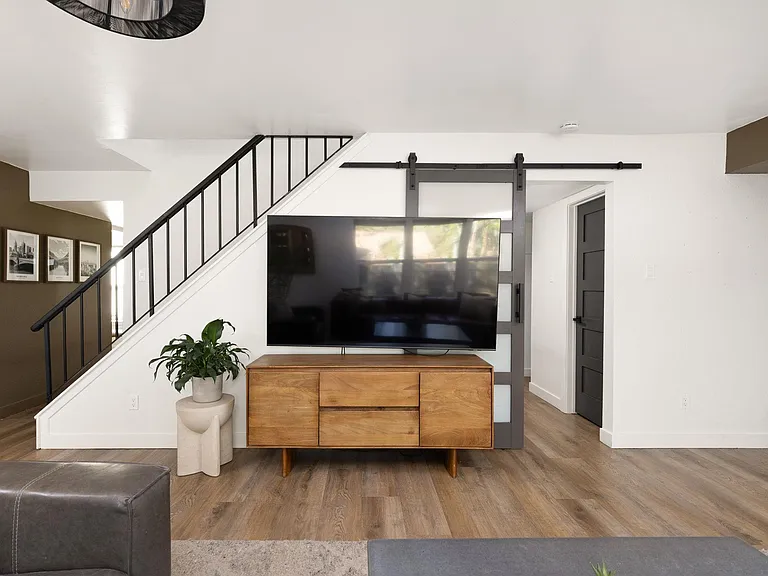 7909 Manassas Dr — Photo 22