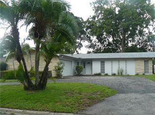 1863 Southwood Ln, Clearwater, FL 33764