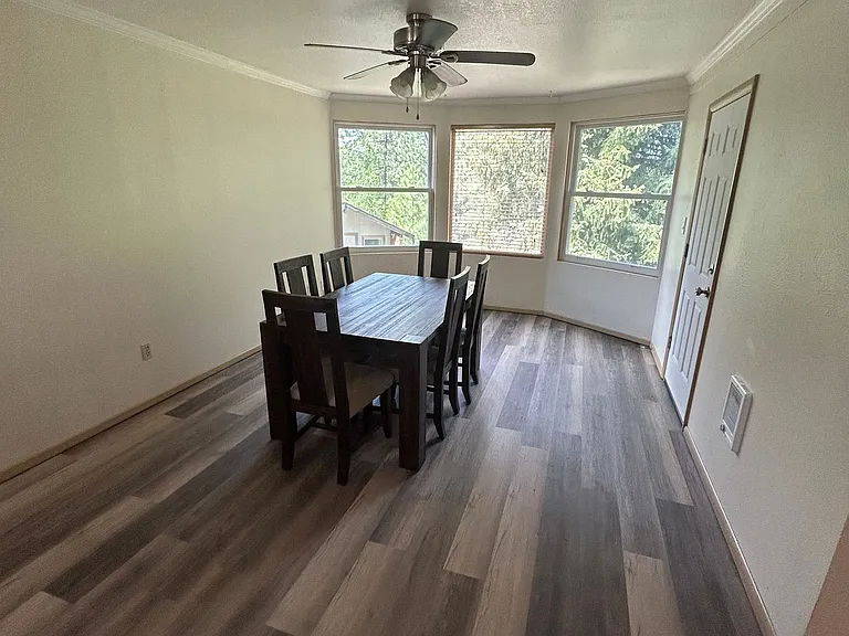 119 Bogie Dr — Photo 13
