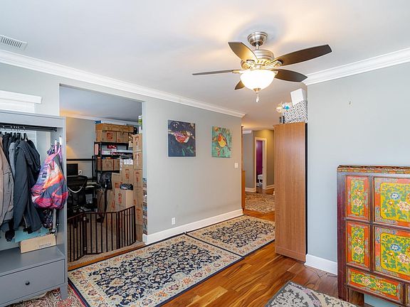 2nd image of 1501 Barbara Road