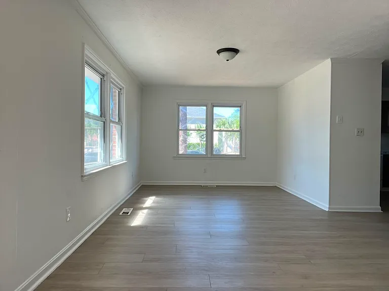 610 37th Ave N #A — Photo 9