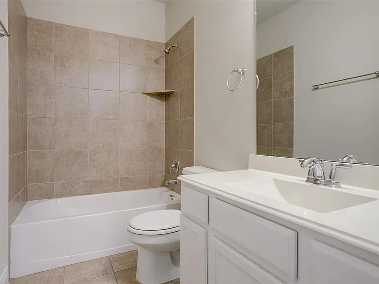 606 Sabinal St — Photo 21