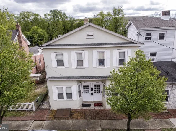 366 Main St, Bristol, PA 19007