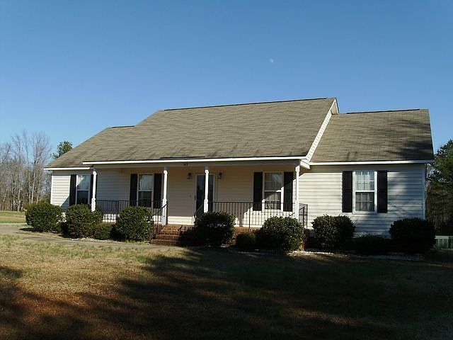 2nd image of 163 Red Star Ln