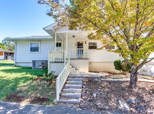 103 W Pawley Rd, Oak Ridge, TN 37830