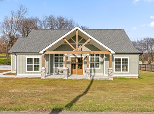 8019 Kittrell Ln, Ooltewah, TN 37363