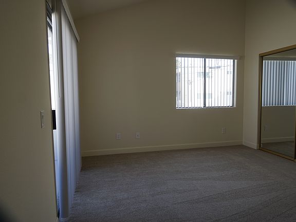 5th image of 1748 Missouri St APT D