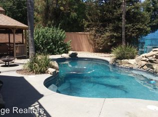 260 Lake Dr, Lemoore, CA