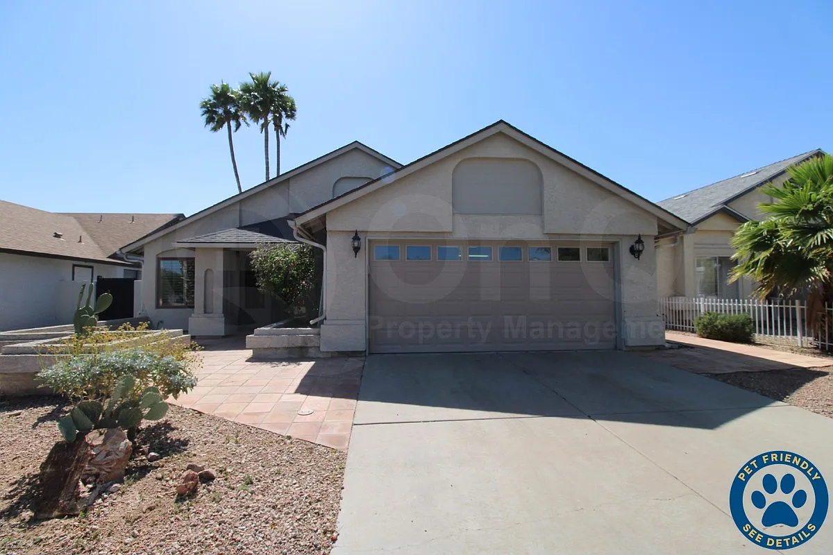 3 bed, 2.0 bath, 1592 sqft, $2,599 — Photo 1