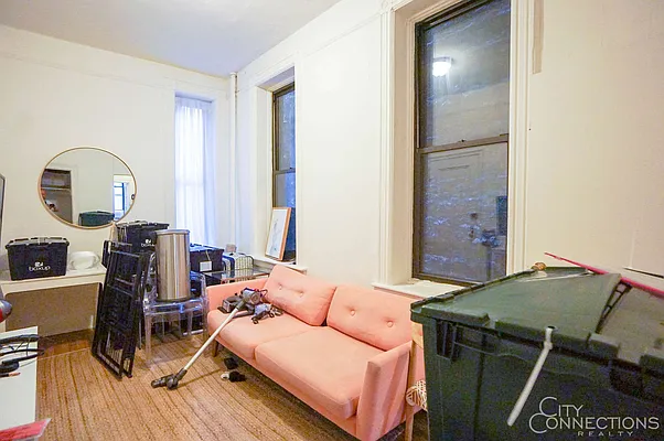 Rented by City Connections Realty | media 18