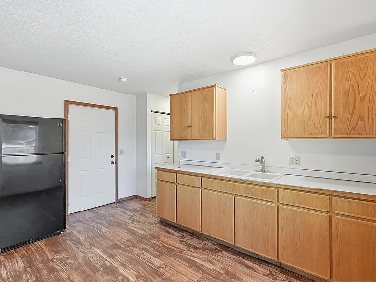 510 NE Quimby Ave #2 — Photo 8