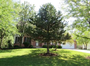 1271 Bison Ln, Hoffman Estates, IL 60192