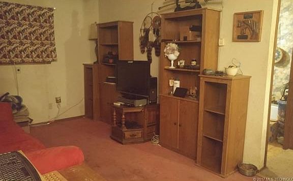 2nd image of 1409 E Cobb Ave