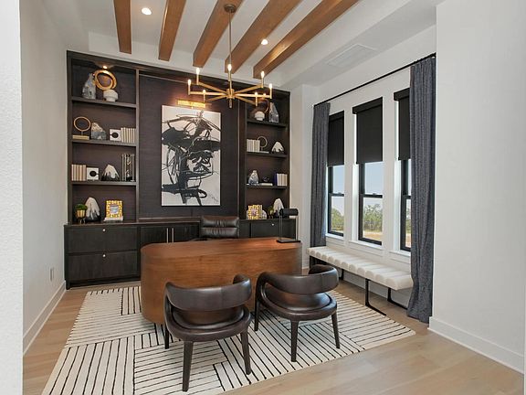 The Lynmar II Home Office