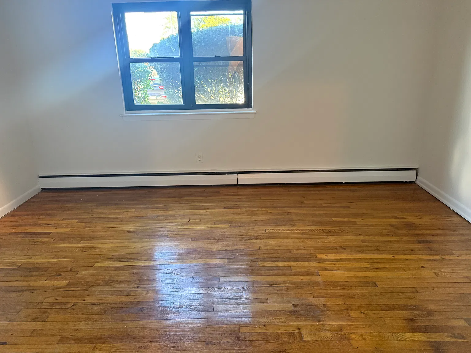1 bed, $2,045 — Photo 3