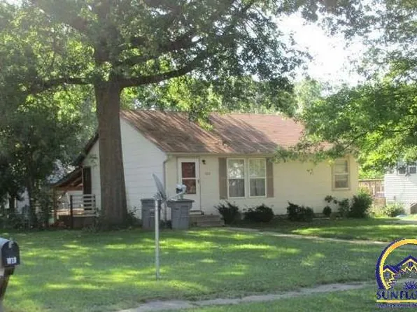 1018 Chestnut St, Emporia, KS 66801
