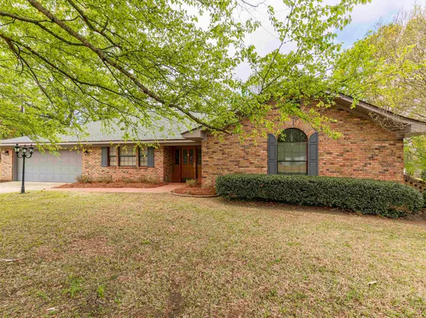 2984 Lyons St, Arcadia, LA 71001