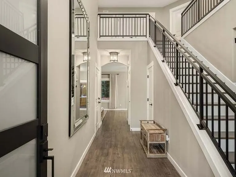 1405 Weaver Way — Photo 3
