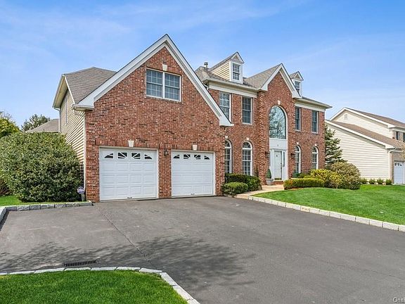 2nd image of 5 McGuiness Ln