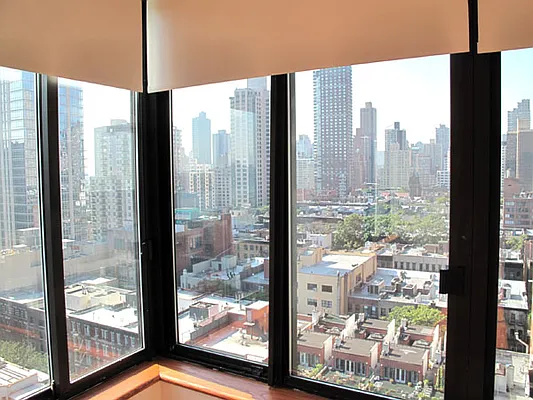 Rented by Rich Associates Real Estate LLC | media 16