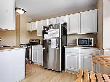 1196 N Grant St #202 — Photo 7