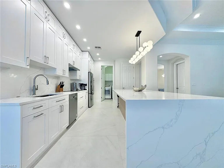 12667 Biscayne Ct — Photo 15