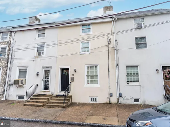 110 Roxborough Ave, Philadelphia, PA 19127