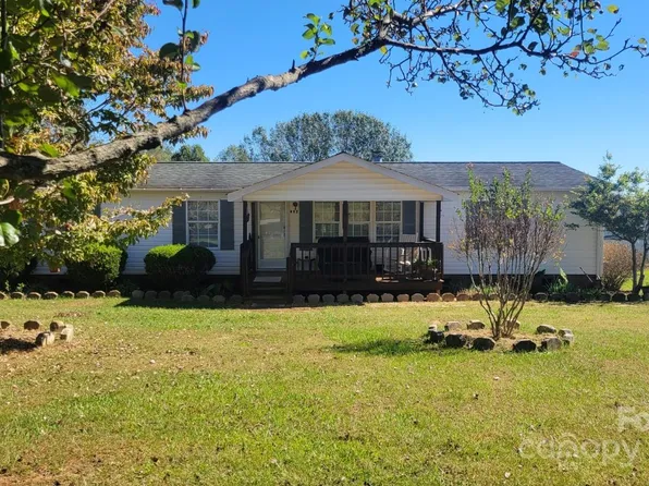 402 Wilson Dr, Lawndale, NC 28090